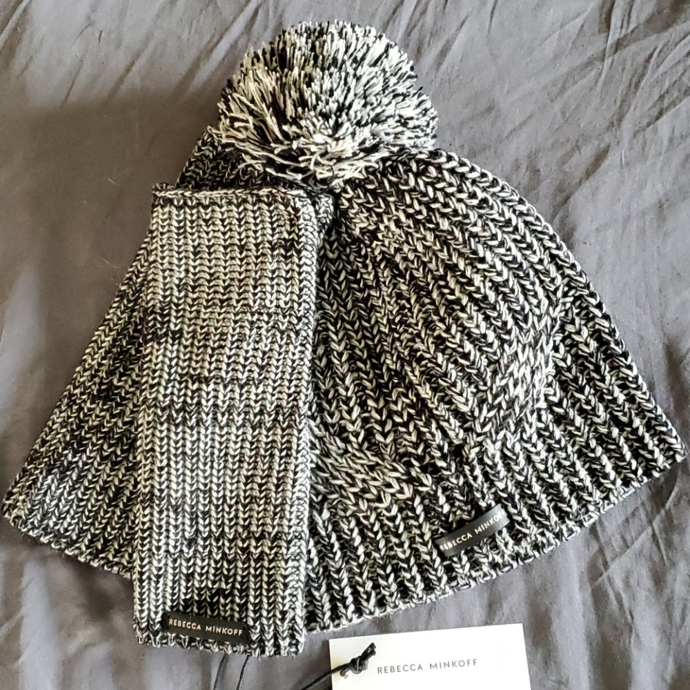 Beanie and fingerless gloves